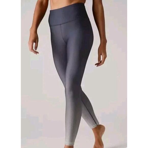 ATHLETA Ultra High Rise Elation 7/8 Tight Size XS 23" | Ombre Grey #657538 NEW - Picture 1 of 4